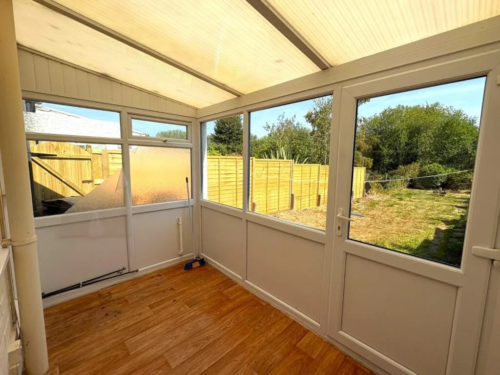 3 bedroom semi-detached house for rent