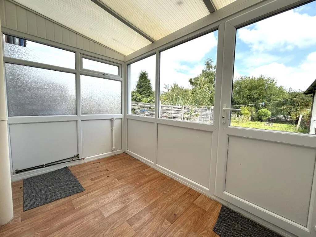 3 bedroom semi-detached house for rent