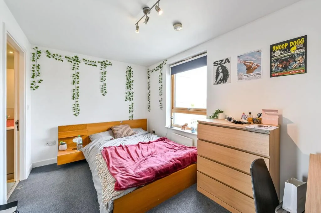 4 bedroom flat for rent
