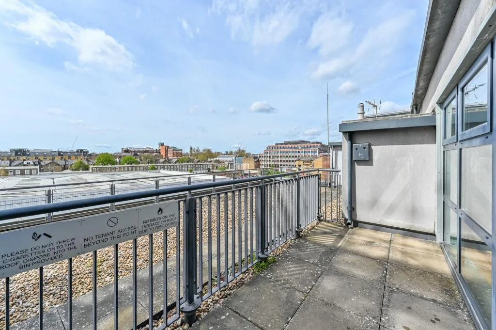 4 bedroom flat for rent