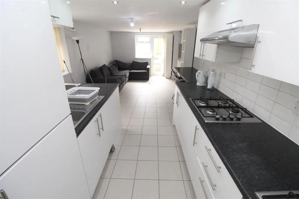 4 bedroom house for rent