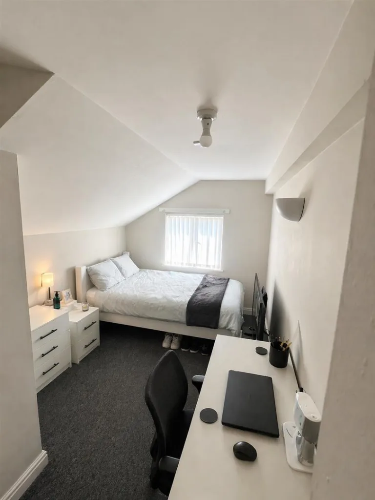 4 bedroom house for rent