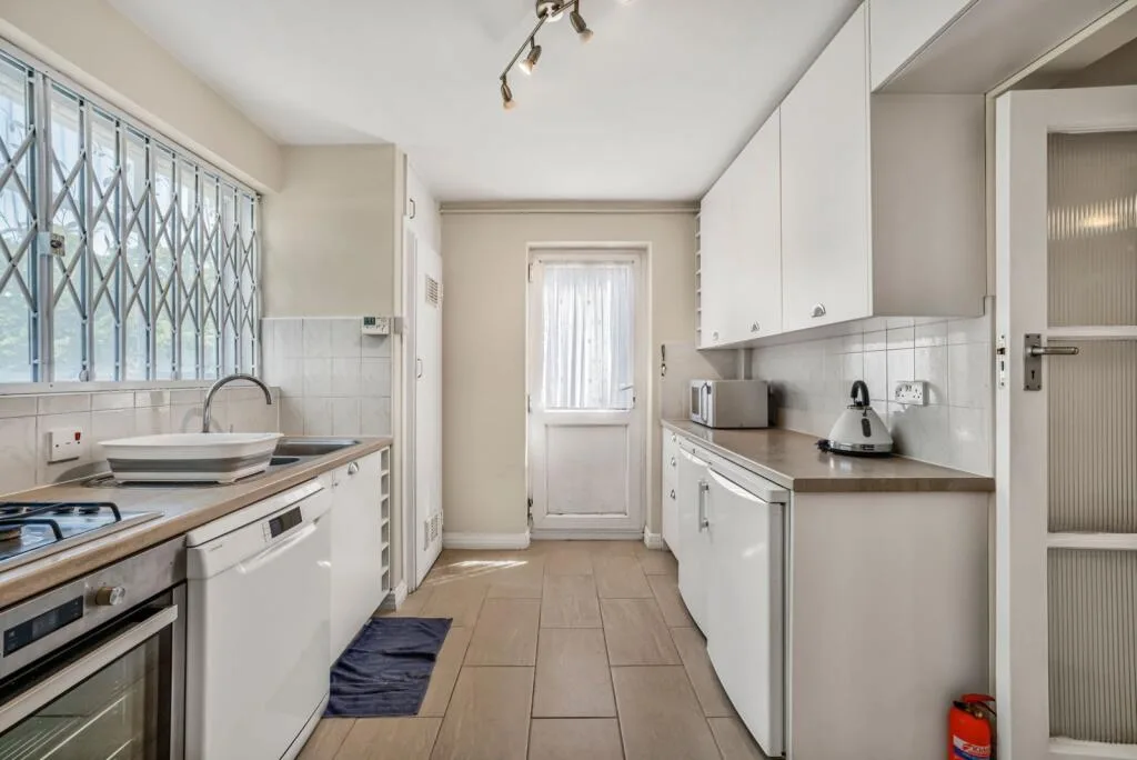 2 bedroom detached house for rent