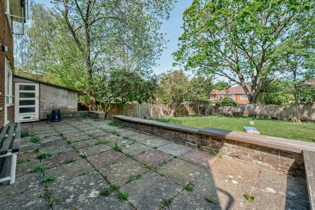 2 bedroom detached house for rent