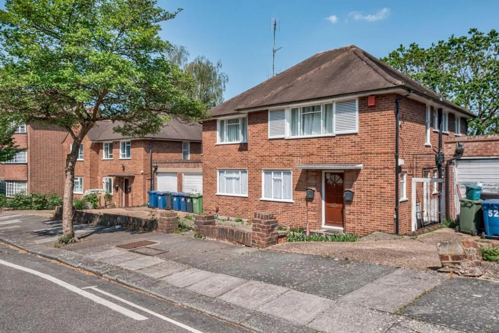 2 bedroom detached house for rent