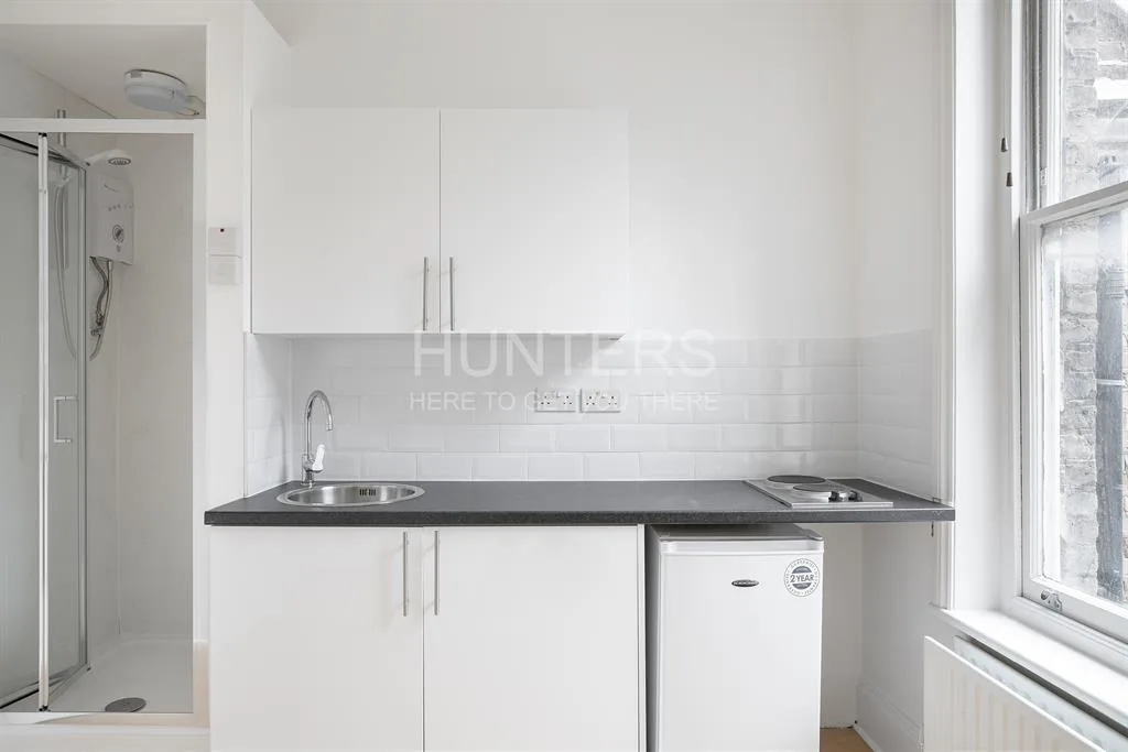 Studio flat for rent