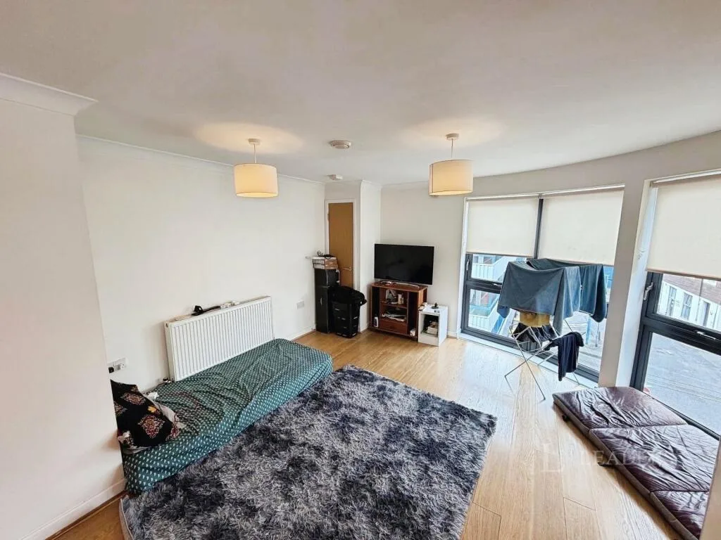 1 bedroom house for rent