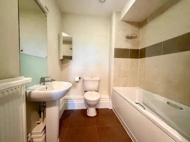 3 bedroom flat for rent