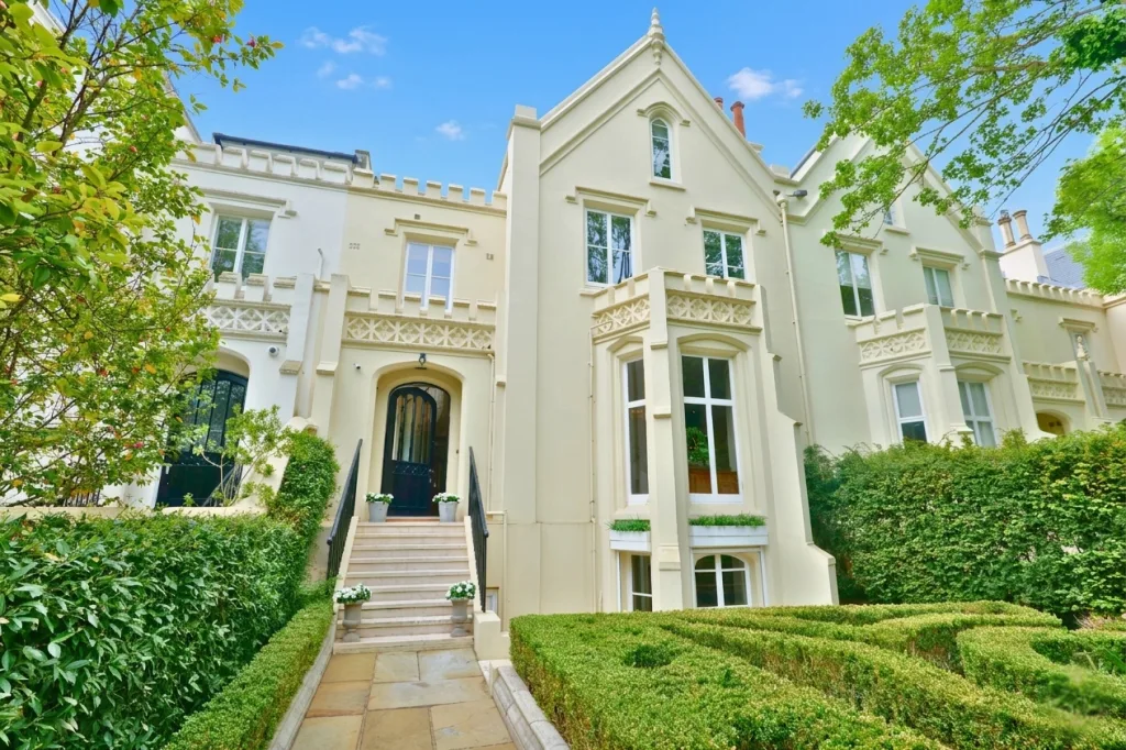 5 bedroom house for rent