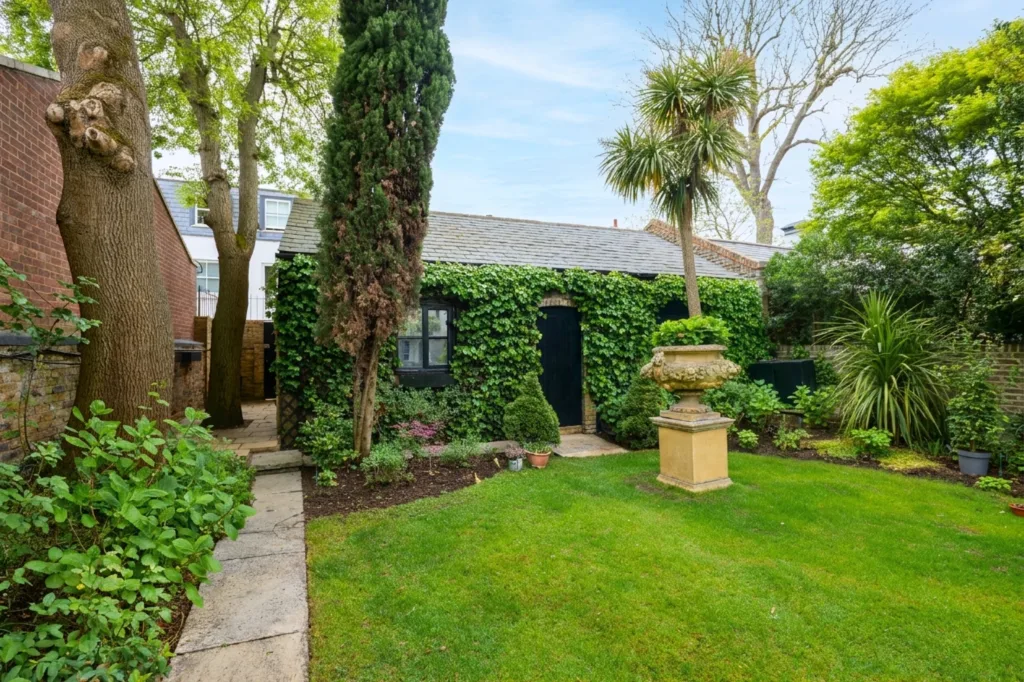 5 bedroom house for rent