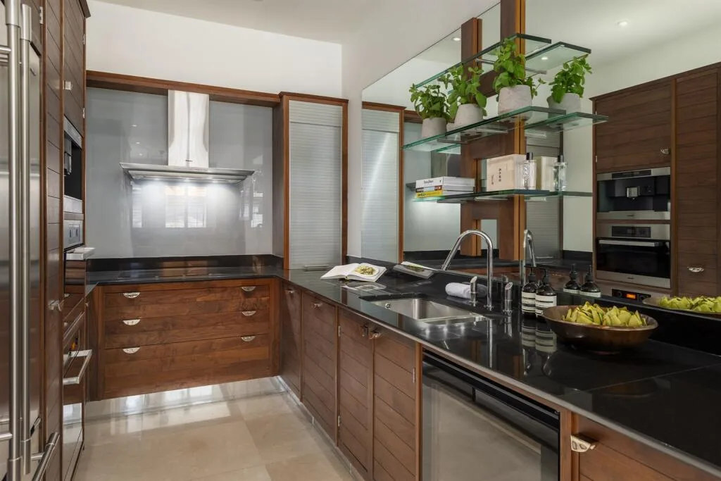 3 bedroom mews property for rent