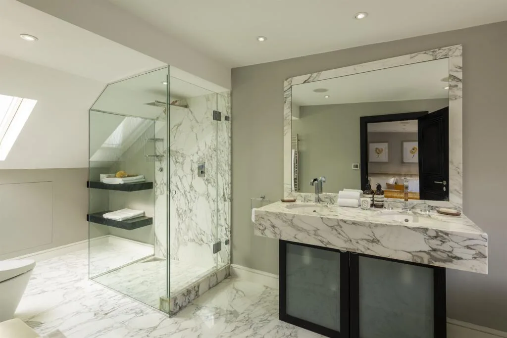 3 bedroom mews property for rent