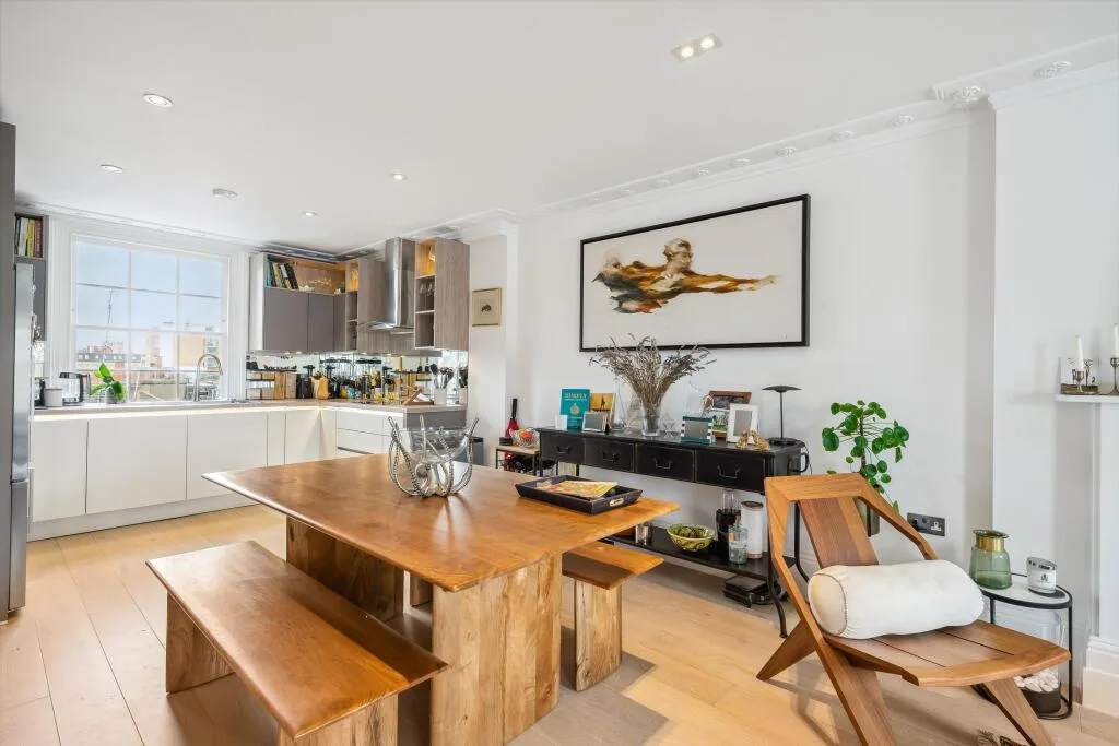 3 bedroom flat for rent