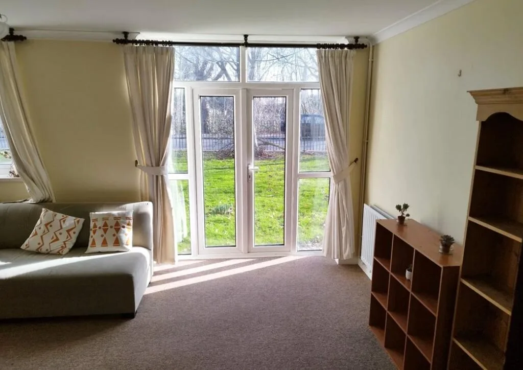 3 bedroom flat for rent