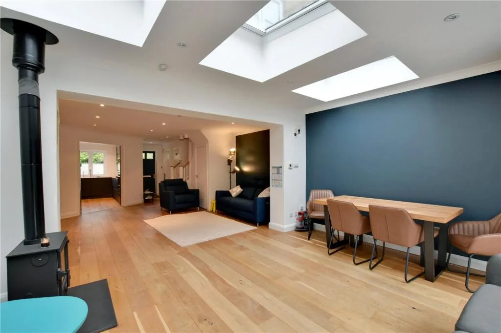5 bedroom house for rent