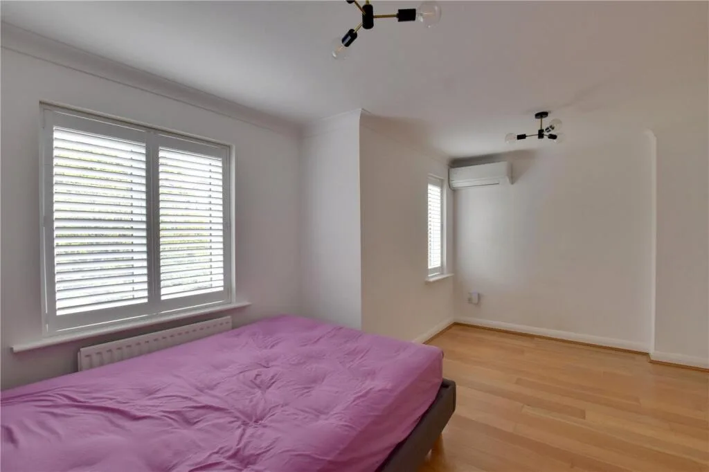 5 bedroom house for rent