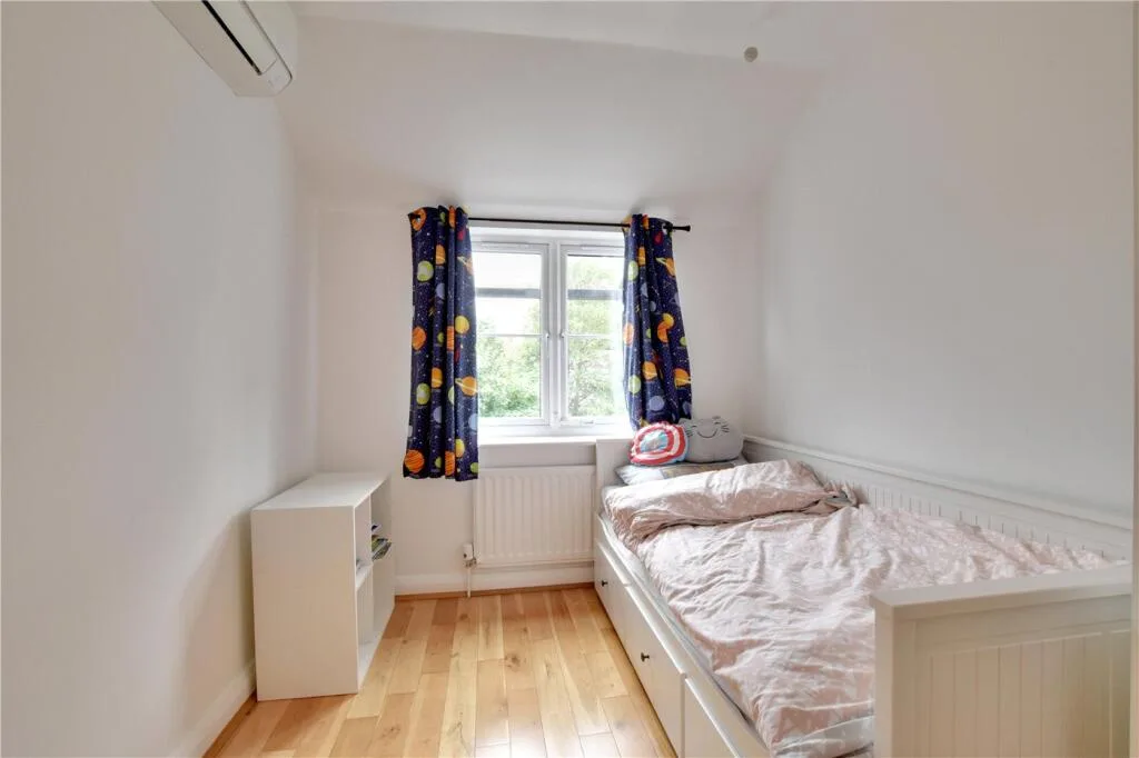5 bedroom house for rent
