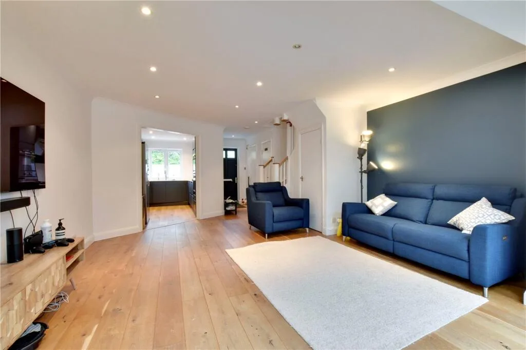 5 bedroom house for rent