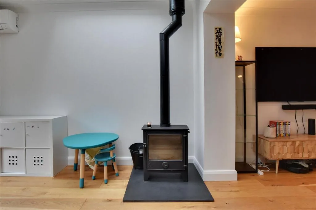 5 bedroom house for rent
