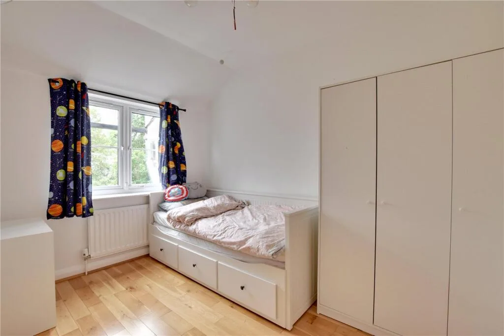5 bedroom house for rent