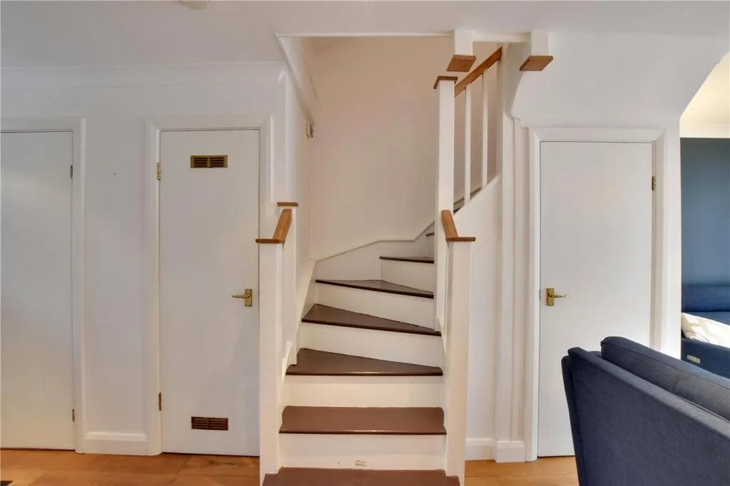 5 bedroom house for rent