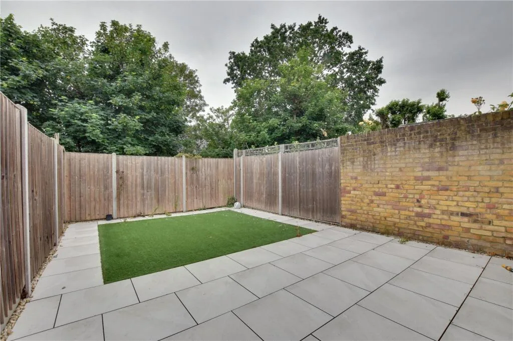 5 bedroom house for rent