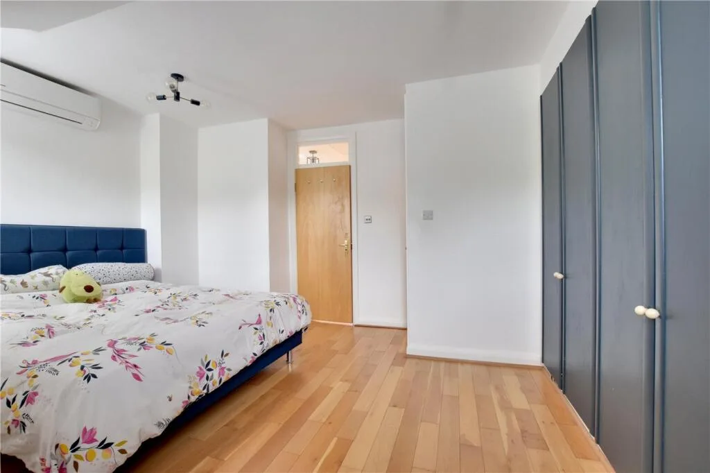 5 bedroom house for rent