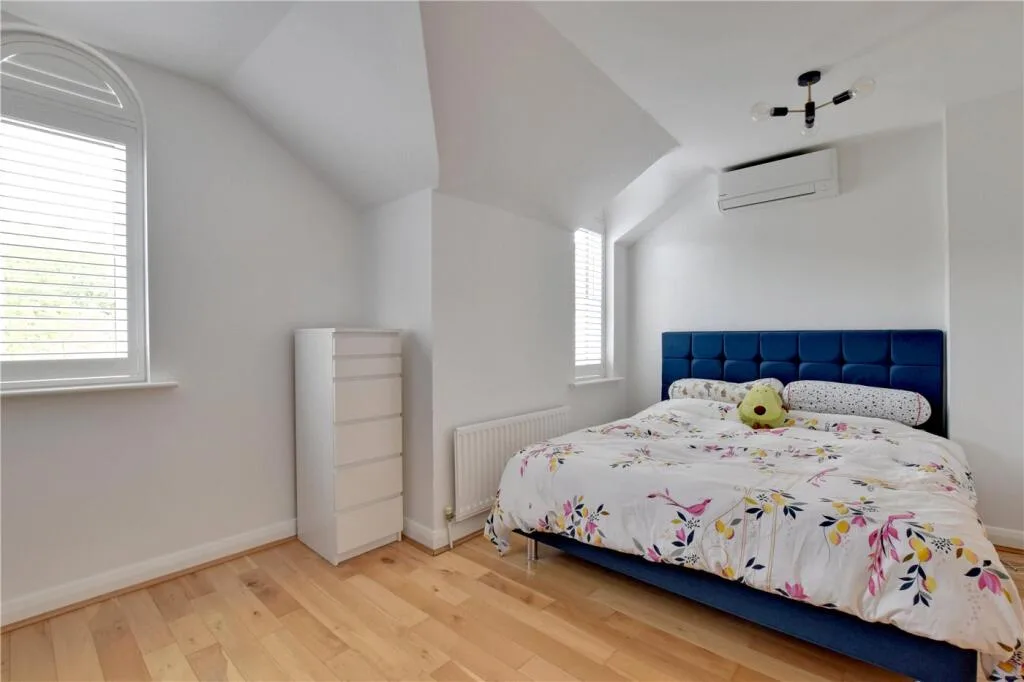 5 bedroom house for rent