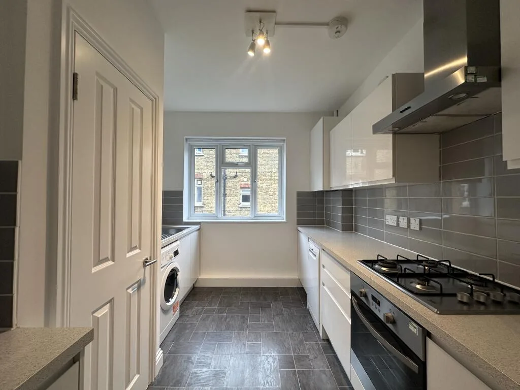 3 bedroom apartment for rent
