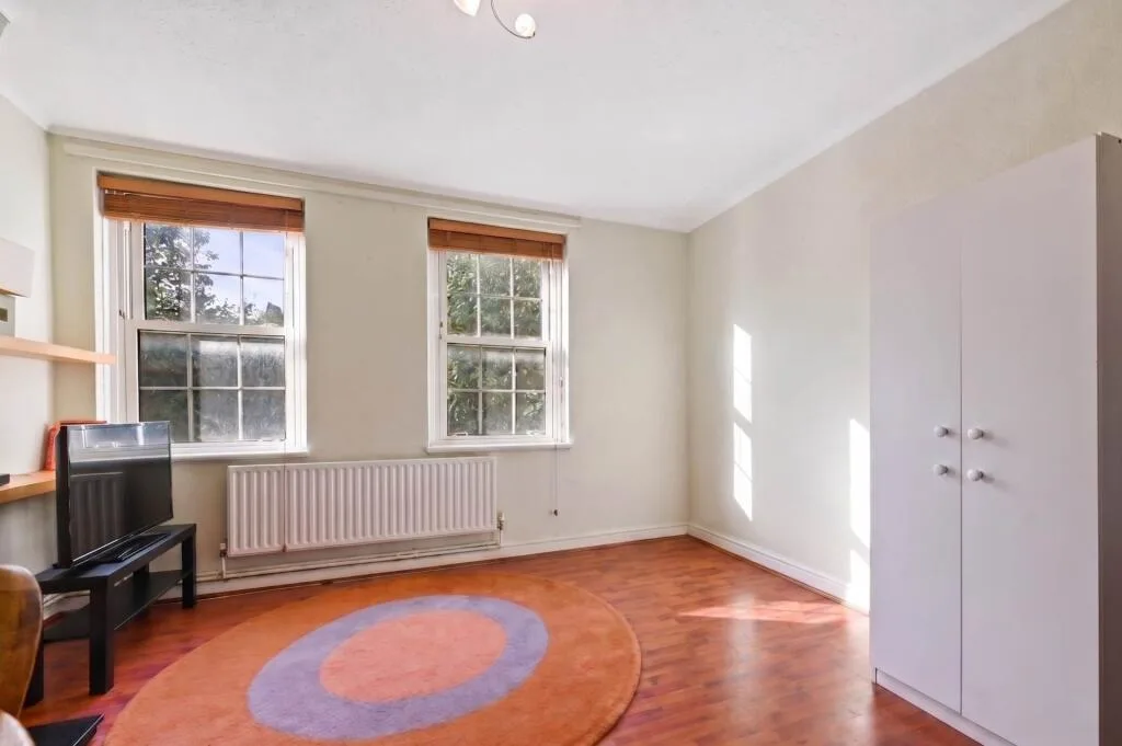 4 bedroom flat for rent