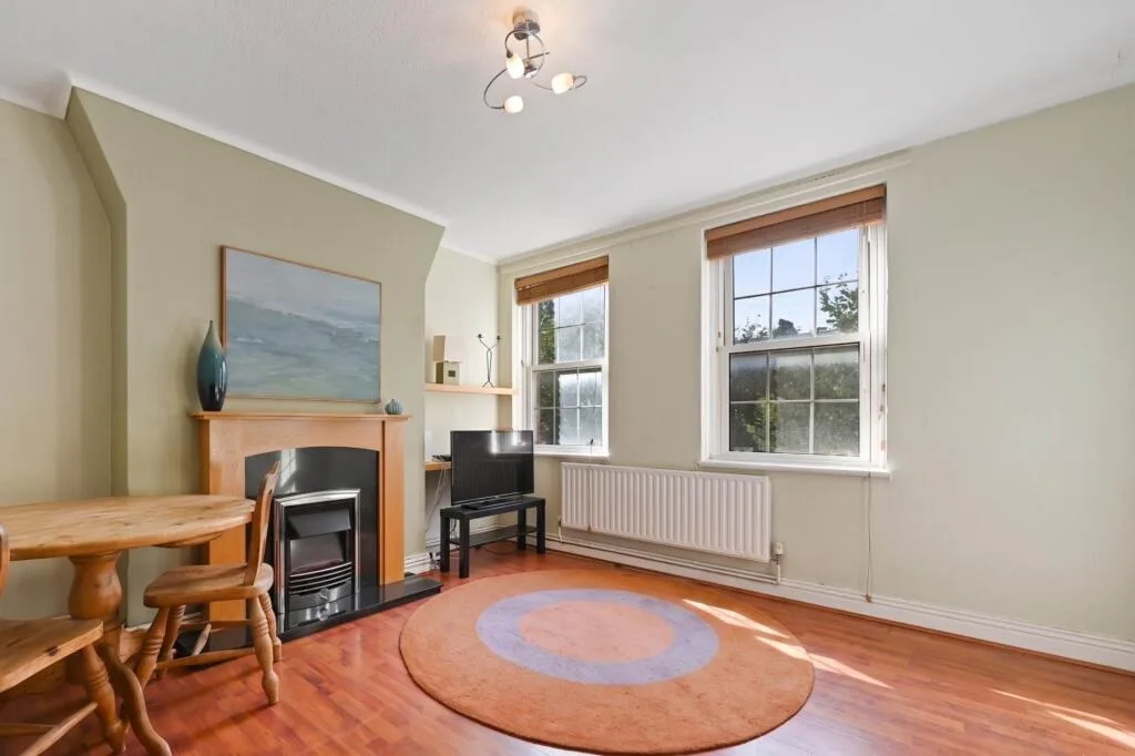 4 bedroom flat for rent