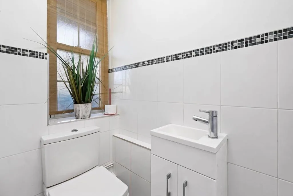 3 bedroom flat for rent