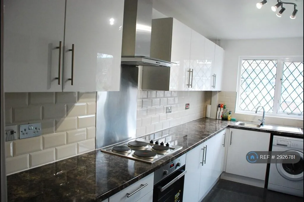4 bedroom terraced house for rent
