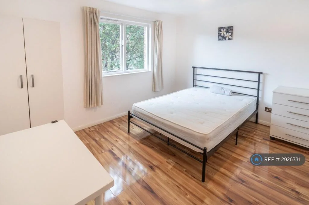 4 bedroom terraced house for rent
