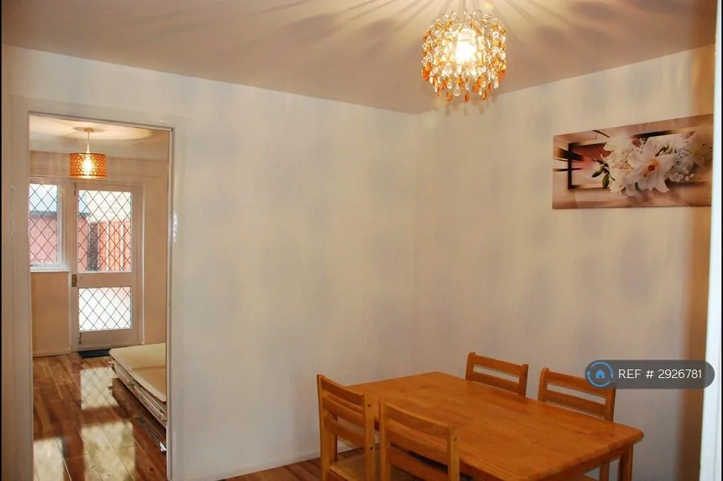 4 bedroom terraced house for rent