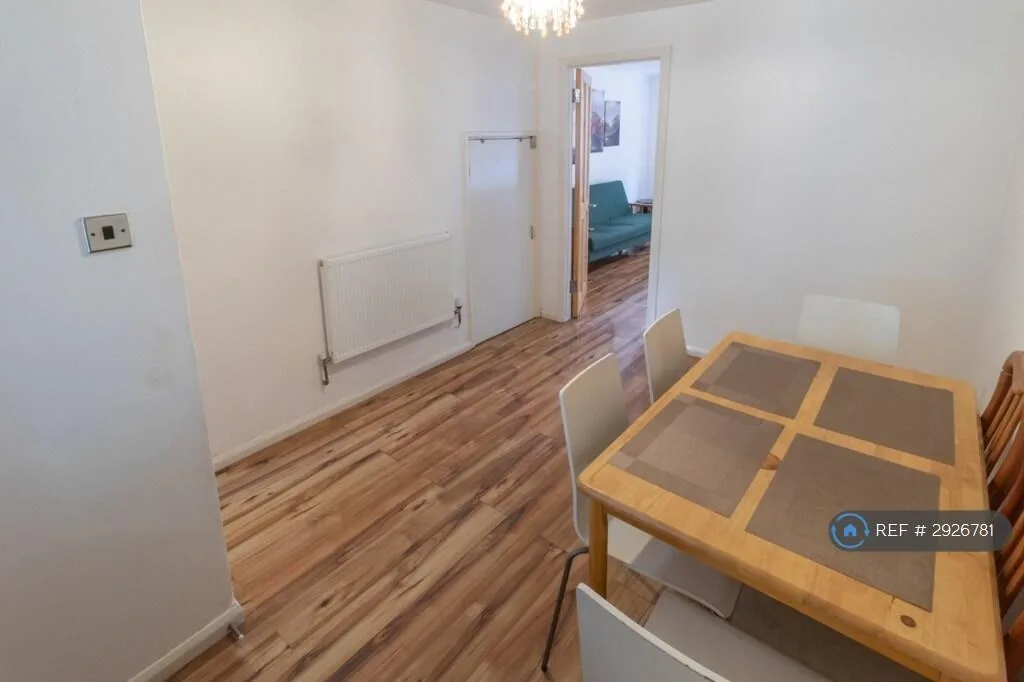 4 bedroom terraced house for rent