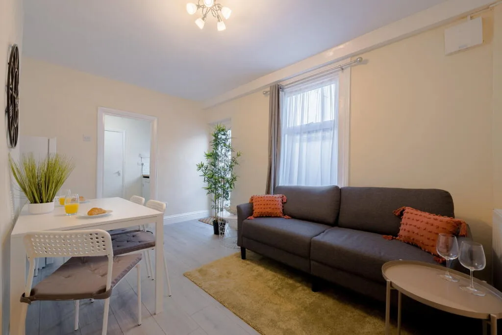 2 bedroom flat for rent
