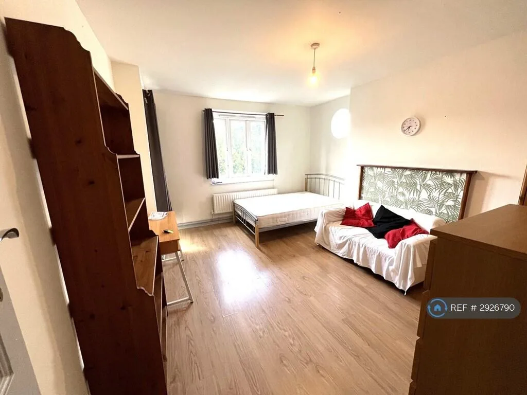 4 bedroom flat for rent