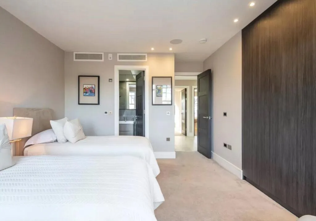 4 bedroom flat for rent