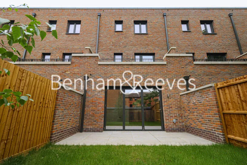 4 bedroom house for rent