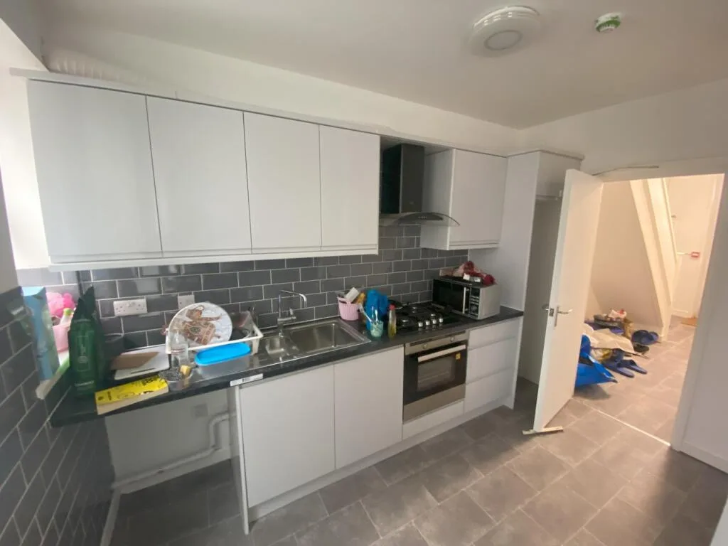 1 bedroom house share for rent