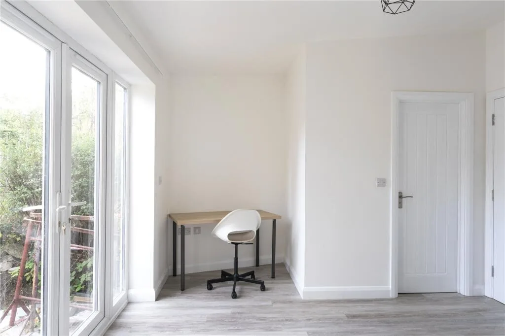 1 bedroom house share for rent
