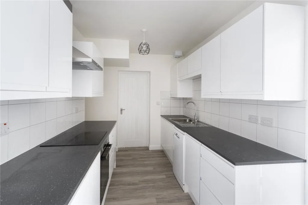 1 bedroom house share for rent