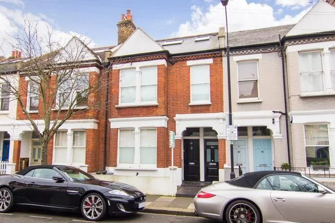 3 bedroom flat for rent