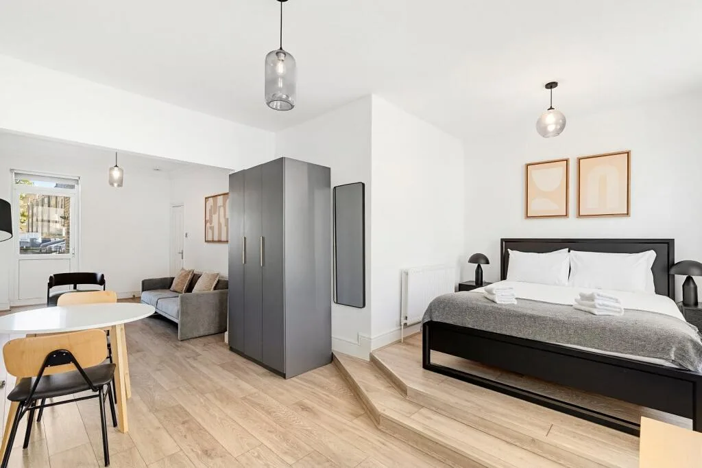 Studio flat for rent