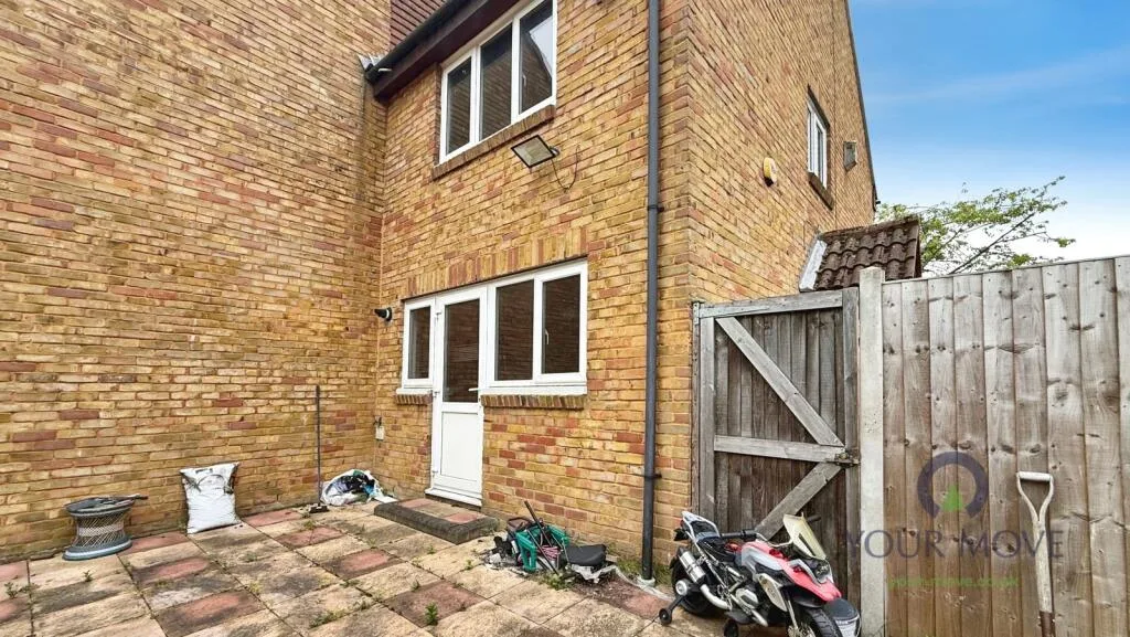 2 bedroom end of terrace house for rent