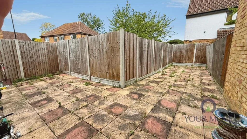 2 bedroom end of terrace house for rent