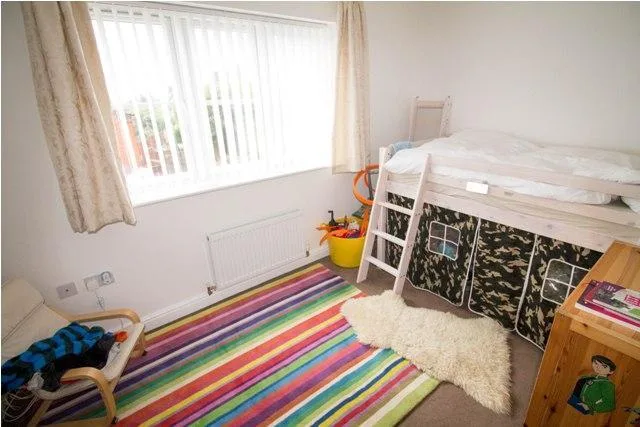 2 bedroom semi-detached house for rent