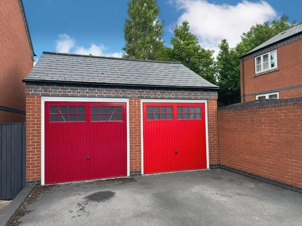 2 bedroom semi-detached house for rent