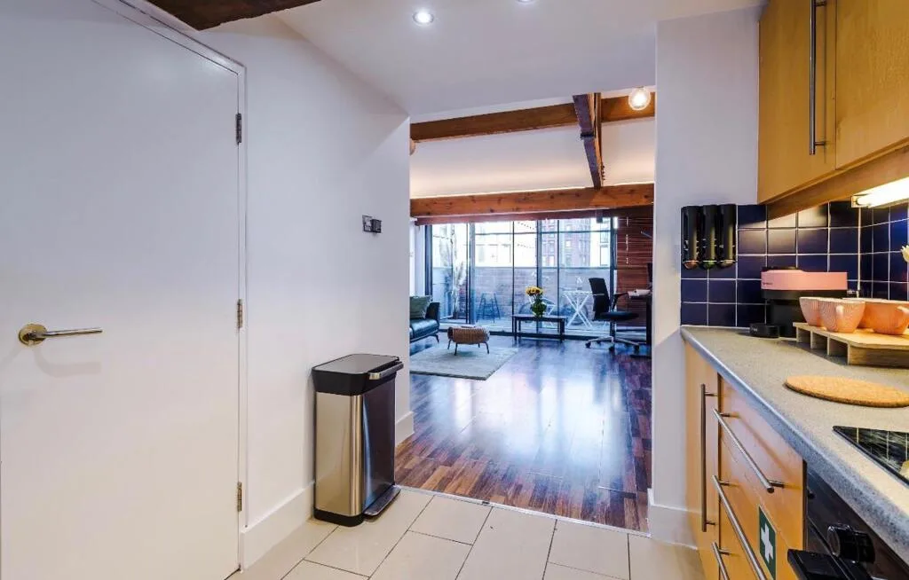 2 bedroom penthouse for rent